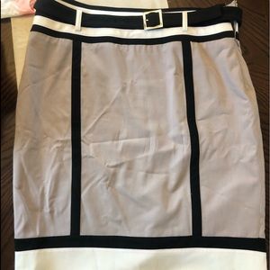 Skirt size 12 like new